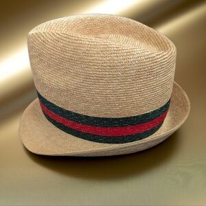 Unisex Gucci Tan Straw Hat with Red and Green Band